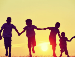 آفتاب: مزایا و معایب برای کودکان (قسمت اول)