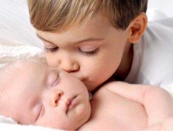 تولد فرزند دوم چه تاثیراتی بر خانواده می گذارد؟