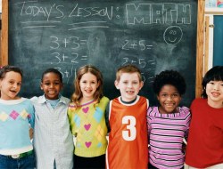 تاثیر دوستان هم کلاسی بر کودکانتان