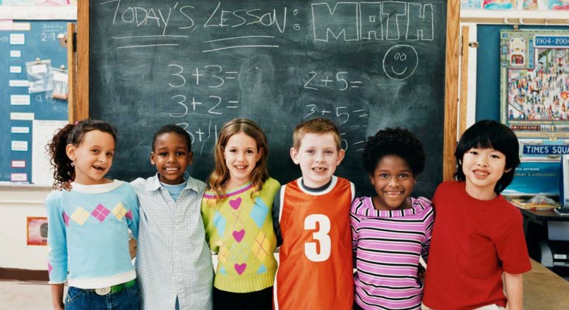 تاثیر دوستان هم کلاسی بر کودکانتان