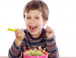 ده غذای مقوی برای تقویت ذهن کودک شما