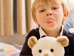 کودک لوس چه مشخصاتی دارد و چگونه می توان او را تربیت کرد؟