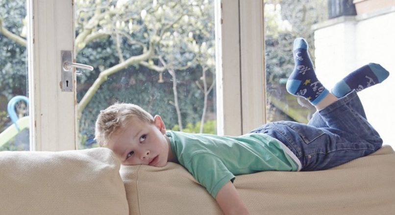 هنگام تنها گذاشتن کودک در خانه به این نکات توجه کنید