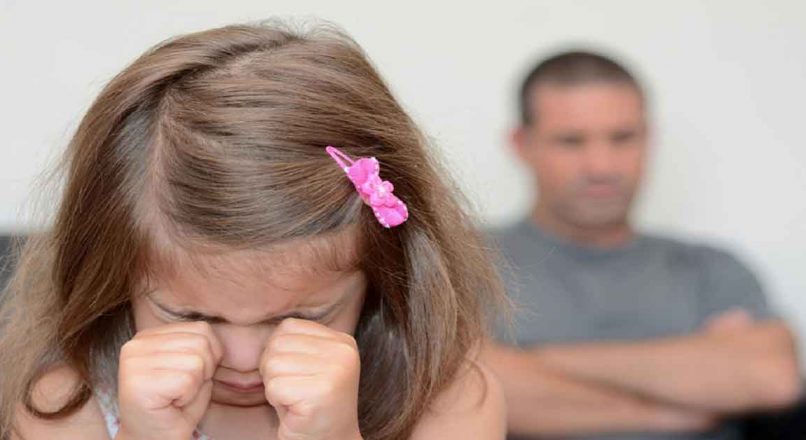 اثر مخرب انتقاد بر کودک